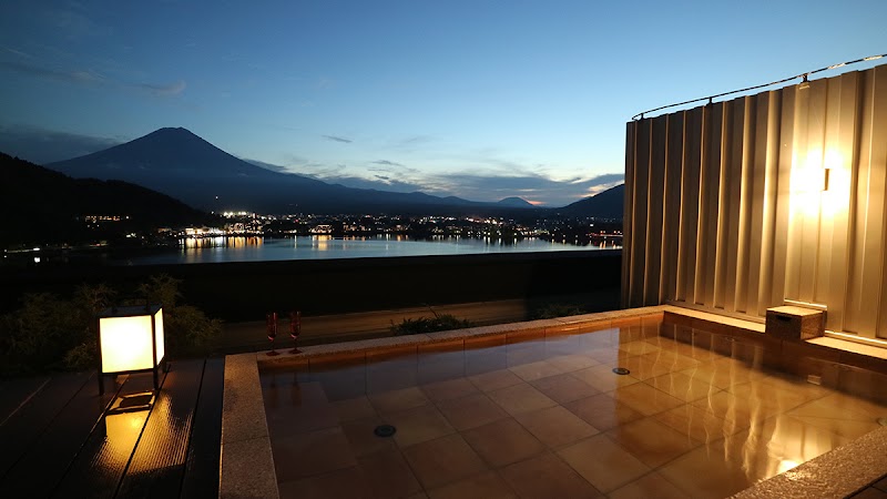 Mizno Hotel in Fujikawaguchiko, Japan