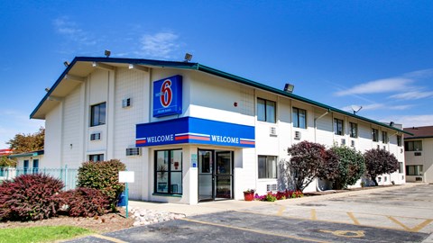 Motel 6 Bloomington in Bloomington, United States