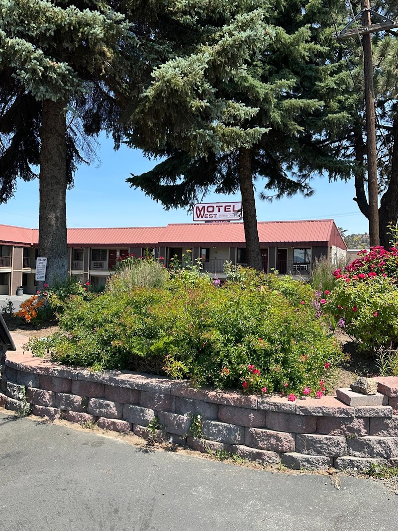 Motel West Bend in Bend, United States