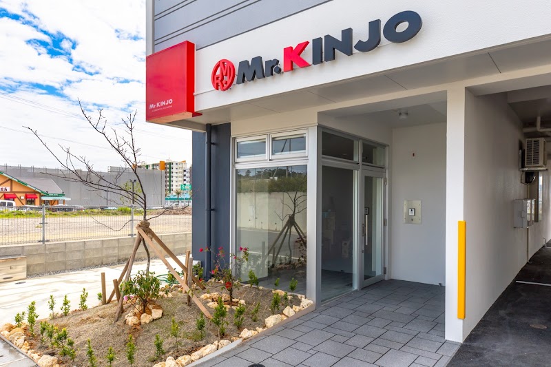 Mr. KINJO in Grand Blue Chatan in Chatan, Japan