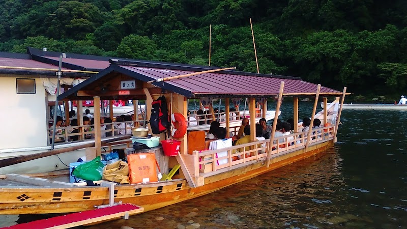 Nagaragawa Onsen Shikitei in Gifu, Japan
