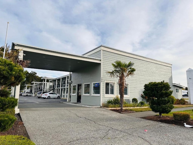 Northwoods Motel in Blaine, United States