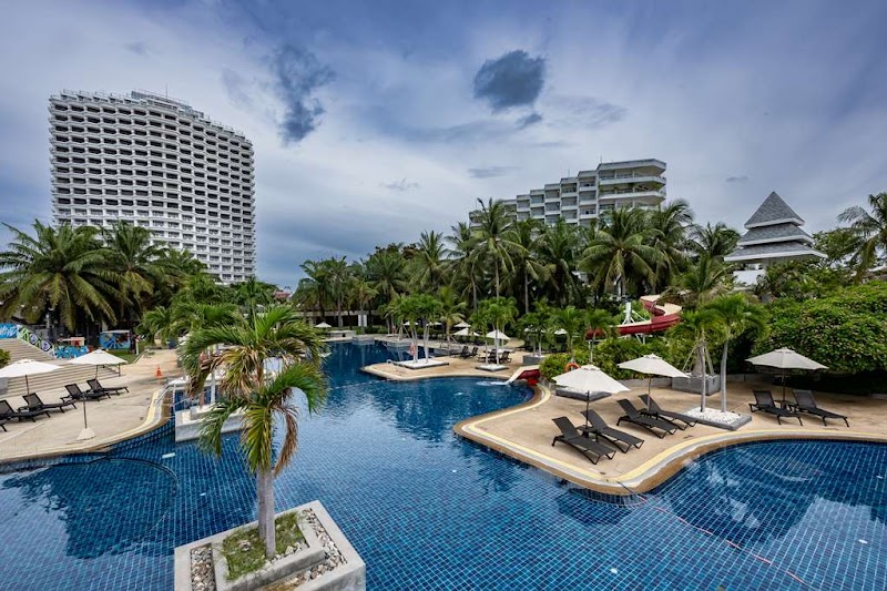 Novotel Hua Hin Cha Am Beach Resort & Spa in Cha-am, Thailand