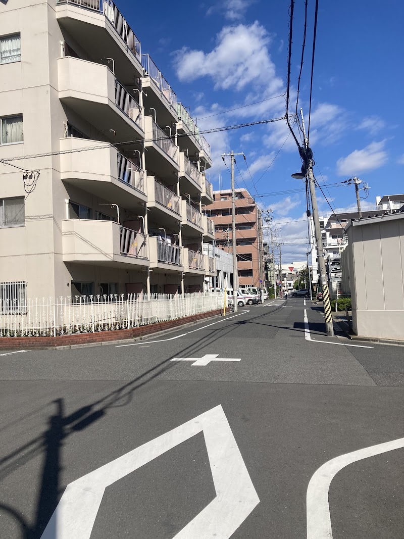 Oku Apartment Hotel in Arakawa, Japan