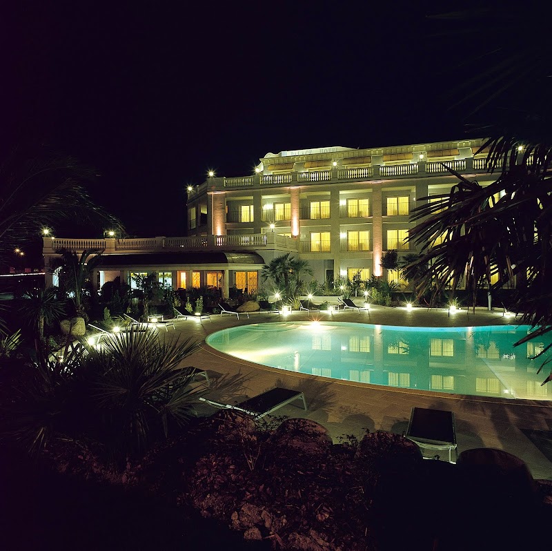 Palace Hotel in Desenzano del Garda, Italy