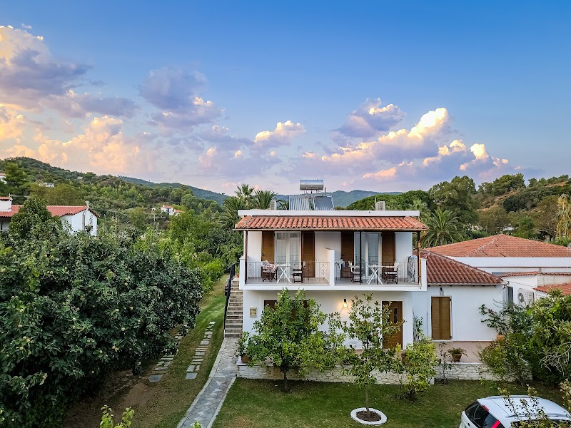 Paris Guesthouse in Agia Paraskevi, Greece