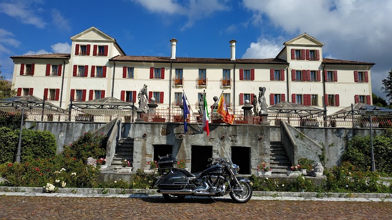 Park Hotel Villa Carpenada in Belluno, Italy