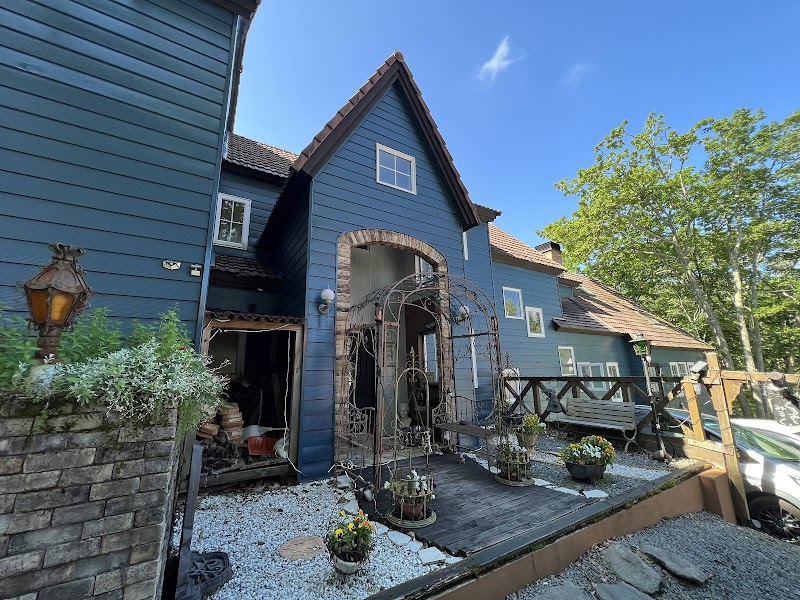 Petit Hotel Konomi in Chino, Japan