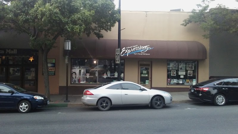 Plaza Central in Ashland, United States