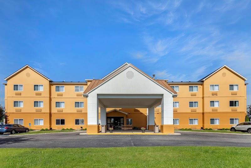 Quality Inn & Suites in Bay City, United States