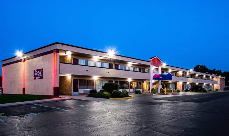 Red Roof Inn & Suites Battle Creek in Battle Creek, United States