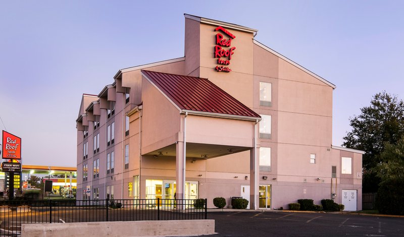 Red Roof Inn & Suites in Bellmawr, United States