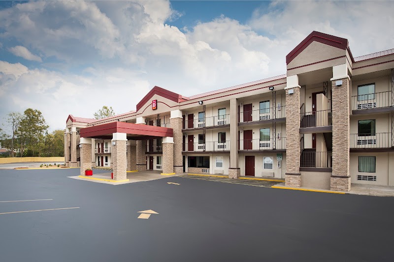 Red Roof PLUS+ Birmingham East - Irondale in Birmingham, United States