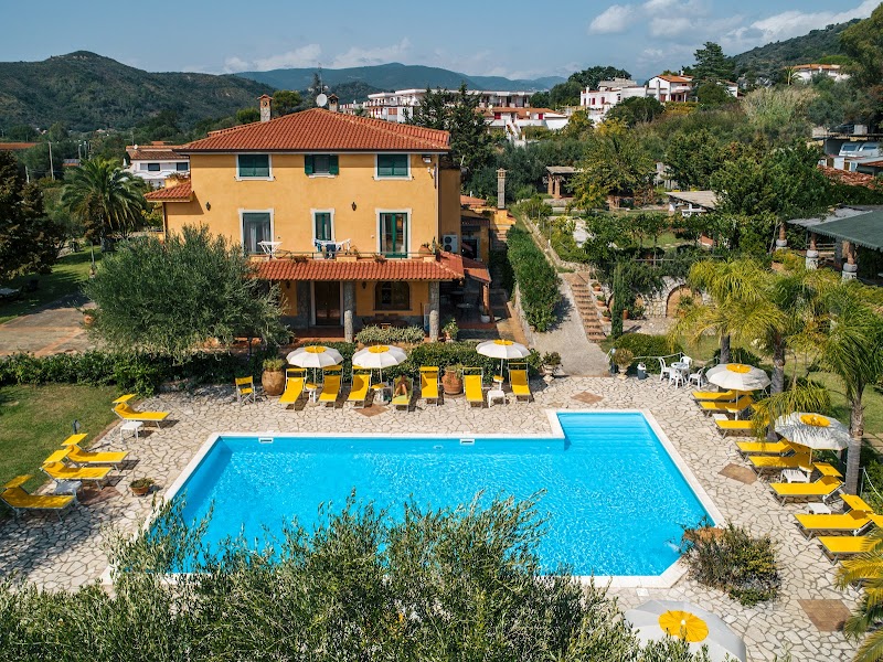 Residence Villa Mirella in Campiglia Marittima, Italy