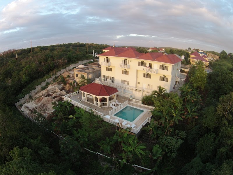 Retreat Guesthouse Luxury Suites in Falmouth, Jamaica