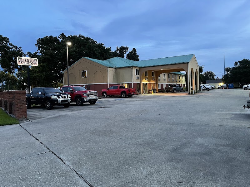 Riverside Hotel in Belle Chasse, United States
