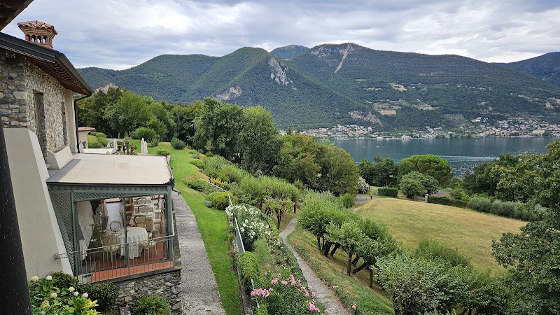 Romantik Hotel Relais Mirabella in Iseo, Italy