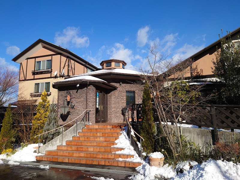Ryokan Pinon in Shibukawa, Japan
