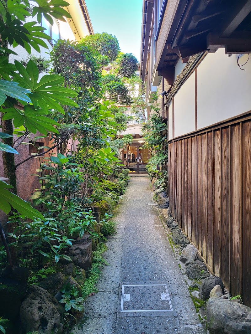 Sennen no Yu Gonzaemon in Toyooka, Japan