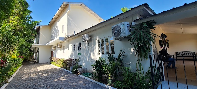 Shirley Retreat Hotel in Kingston, Jamaica