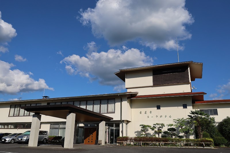 Shorenji Lake Hotel in Nabari, Japan