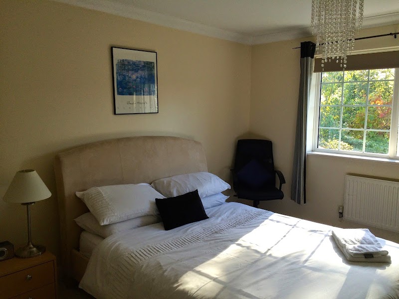 Sleep 'n' Eat in Ascot, United Kingdom