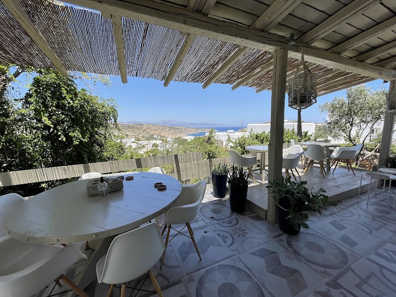 Speires Hotel in Irakleia, Greece