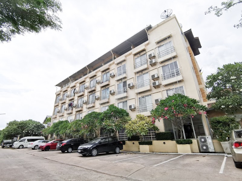 Suklutai Hotel & Serviced Apartment in Chachoengsao, Thailand