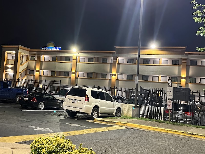 Super 8 by Wyndham Alexandria/Washington D.C. Area in Alexandria, United States