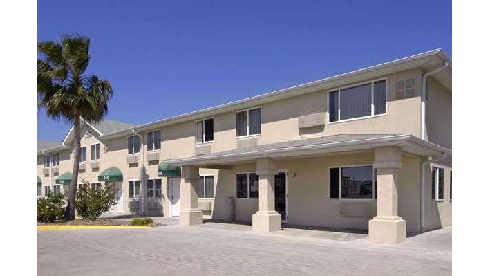 Super 8 by Wyndham Aransas Pass in Aransas Pass, United States
