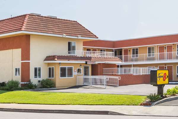 Super 8 by Wyndham Azusa in Azusa, United States