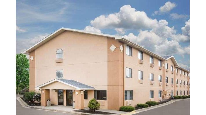 Super 8 by Wyndham Beckley in Beckley, United States