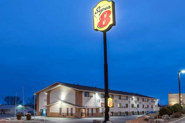 Super 8 by Wyndham Bismarck in Bismarck, United States