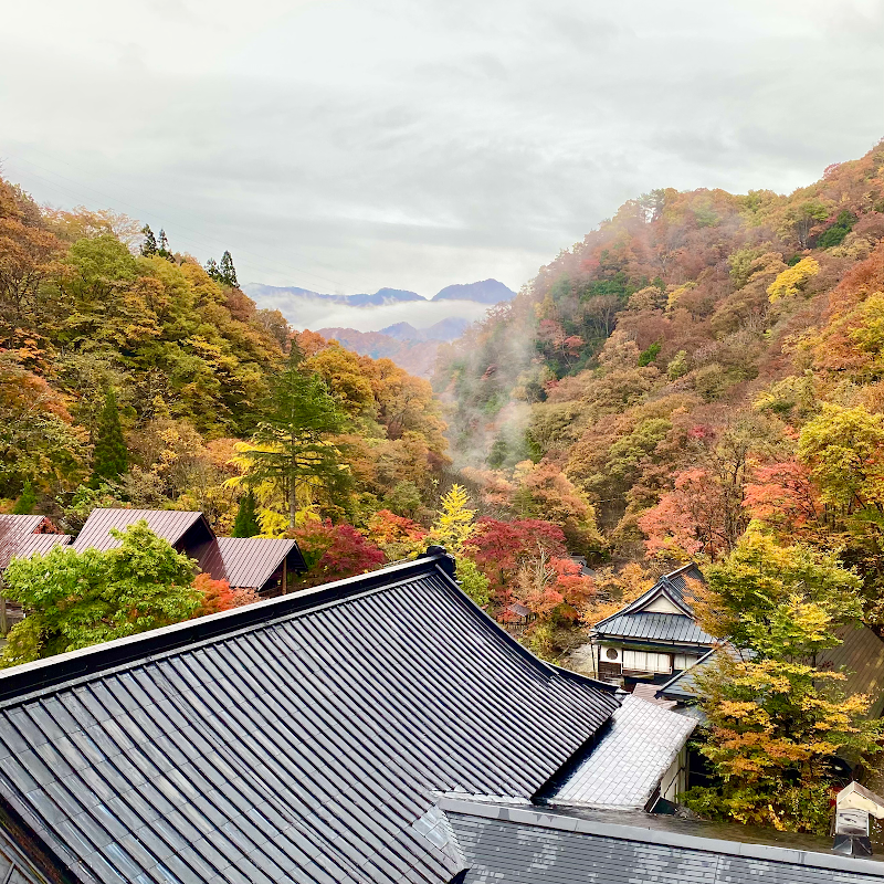 Takaragawa Onsen Osenkaku in Minakami, Japan