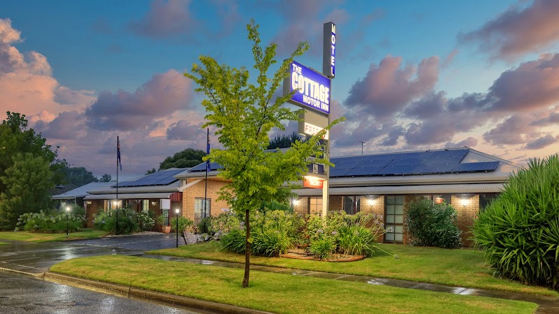 The Cottage Motor Inn in Albury, Australia