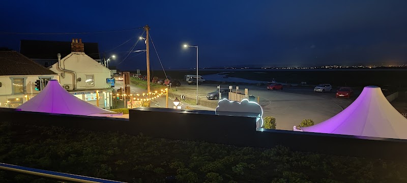 The Estuary Guest House in Abertawe, United Kingdom