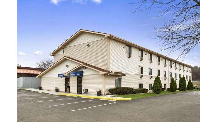 Travelodge by Wyndham Battle Creek in Battle Creek, United States