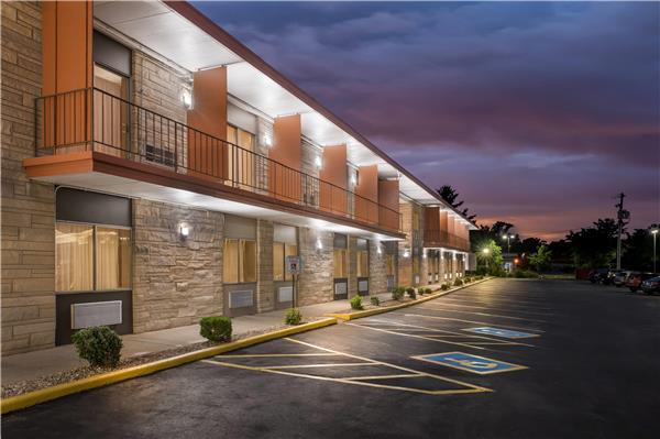 Travelodge by Wyndham Bloomington in Bloomington, Bloomington, United States, United States