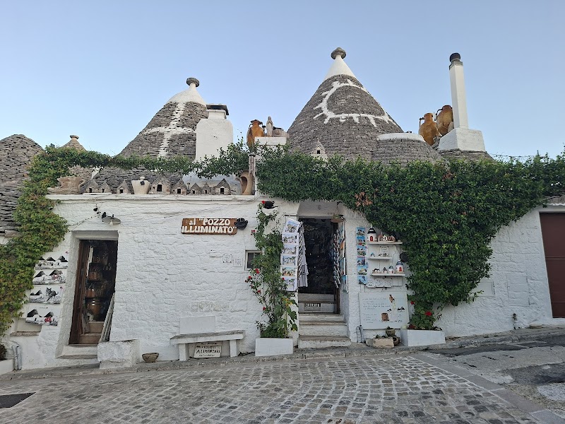 Trulli Antichi Mestieri in Alberobello, Italy