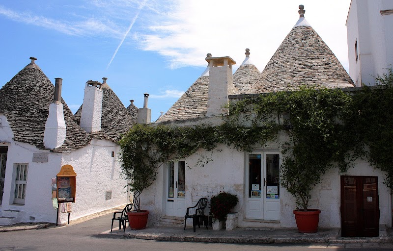 Trulli e Puglia in Alberobello, Italy