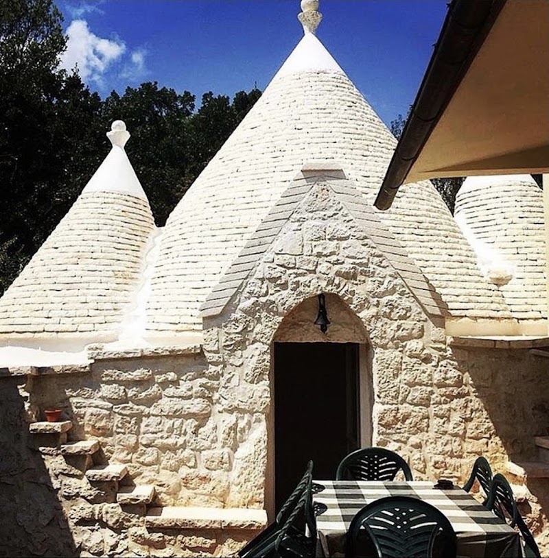 Trullo Fiore di Ginestra in Ceglie Messapico, Italy