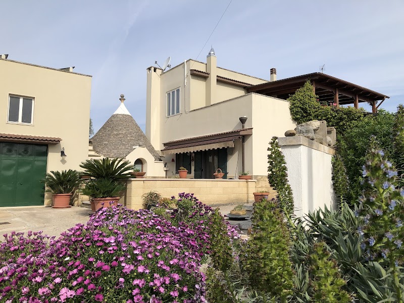 Trullo delle Rondini in Alberobello, Italy