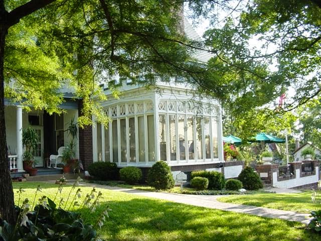 Tuck U Inn at Glick Mansion in Atchison, United States