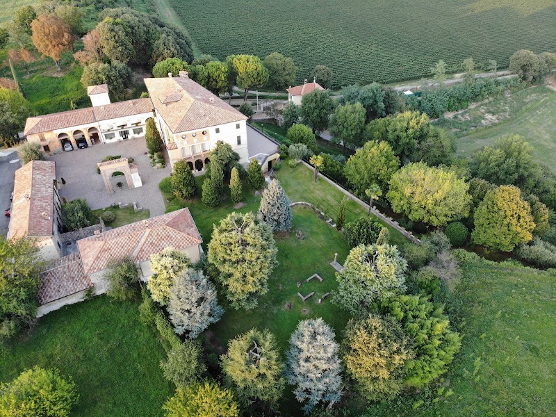 Villa Santa Maria dell'Arco - Centro Oreb in Cazzago San Martino, Italy
