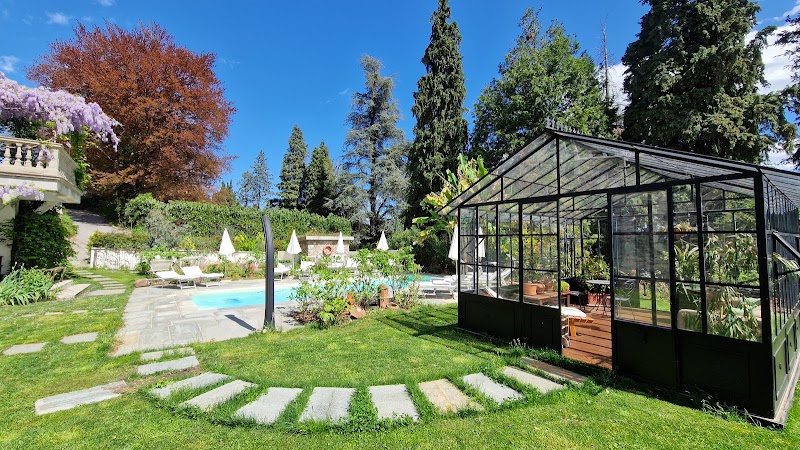 White Lilac Boutique B&B in Arona, Italy