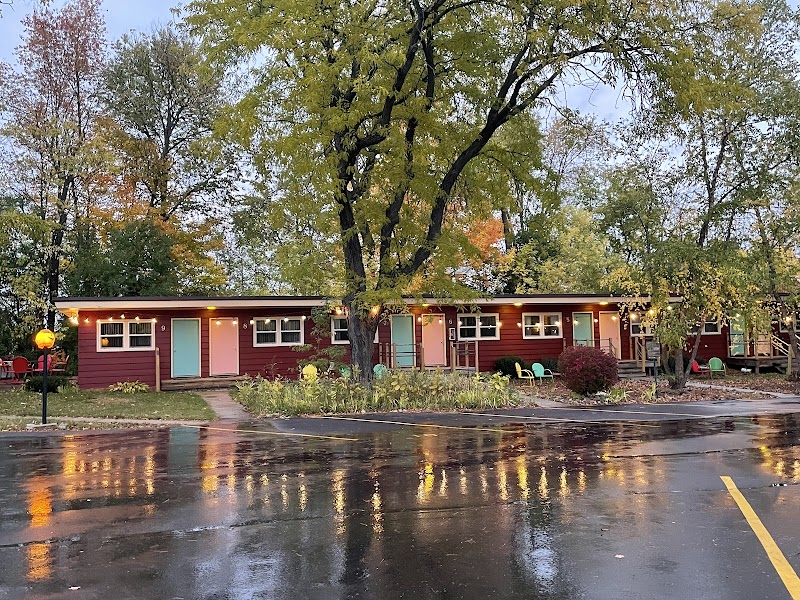 Willowood Inn in Baraboo, United States