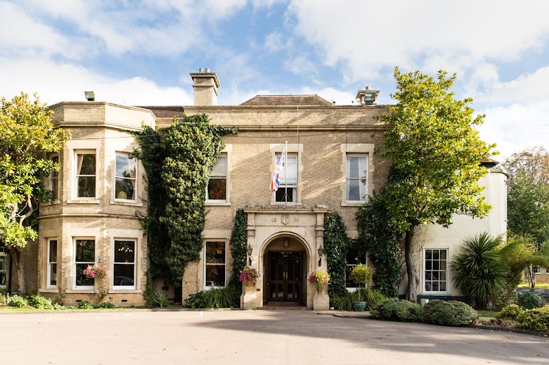 Woodland Manor Hotel in Bedford, United Kingdom