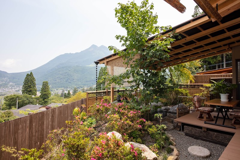 Yufuin Sanso Mutsumian in Yufu, Japan