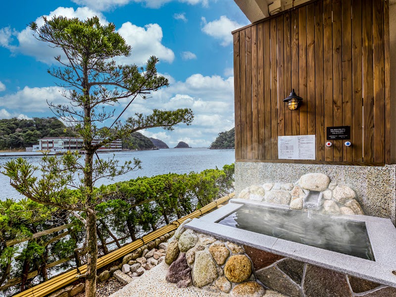 Yukai Resort Koshinoyu in Nachikatsuura, Japan