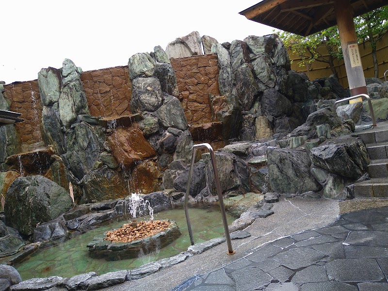 Yunogo Onsen Yuzunoyado Senrien in Mimasaka, Japan